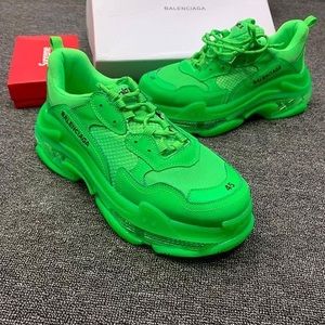 Balenciaga Triple S, Green Size 8 in Men